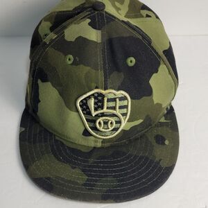 New Era Milwaukee Brewers 2022 Armed Forces Day On-Field 59FIFTY Fitted Hat